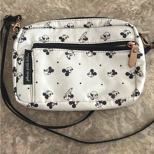 Disney Petunia Pickle Bottom